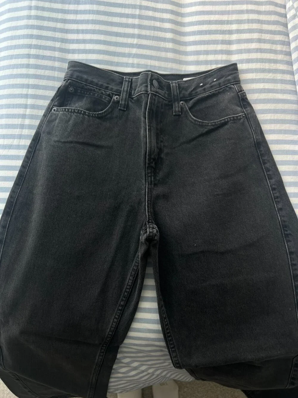 GAP Black Barrel-Leg Jeans (Size 26) - Picture 2 of 2